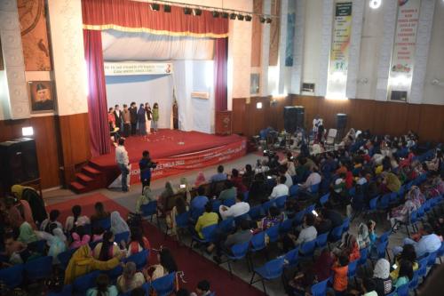 Auditorium Session 9